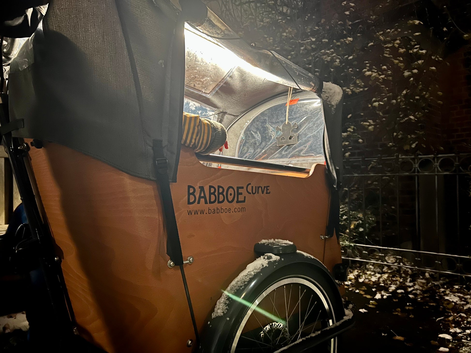 Babboe Lastenrad mit Innenbeleuchtung