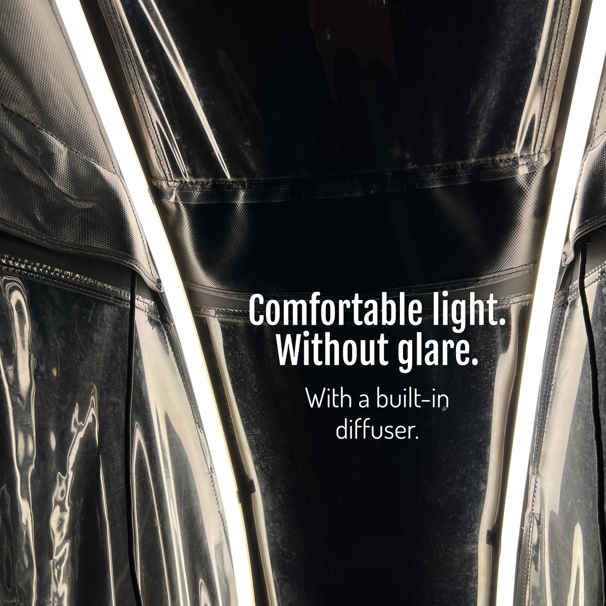 [en] Two illuminated CargoGLOW strips along the inside of the canopy. Comfortable light without glare, with a built-in diffuser.